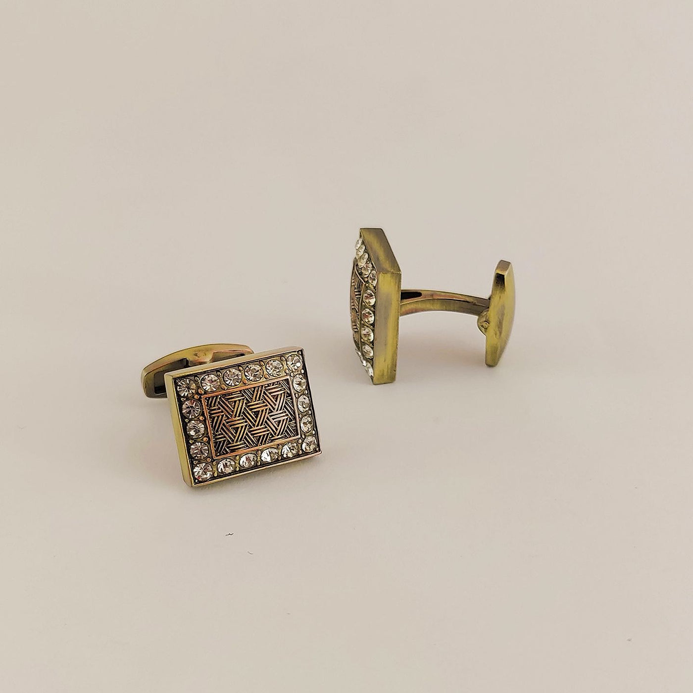 Cufflink 308