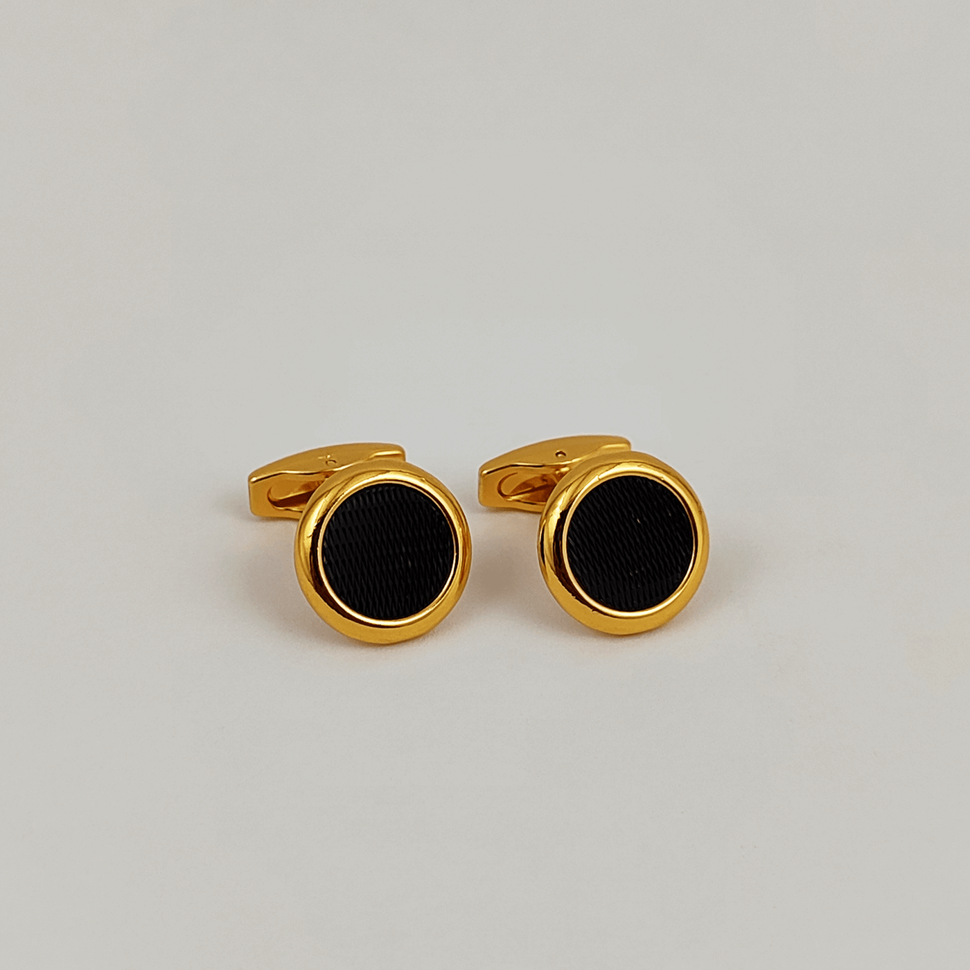 Cufflink 390