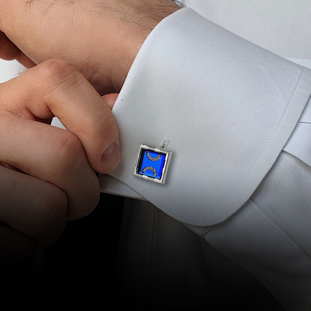 Cufflink 212