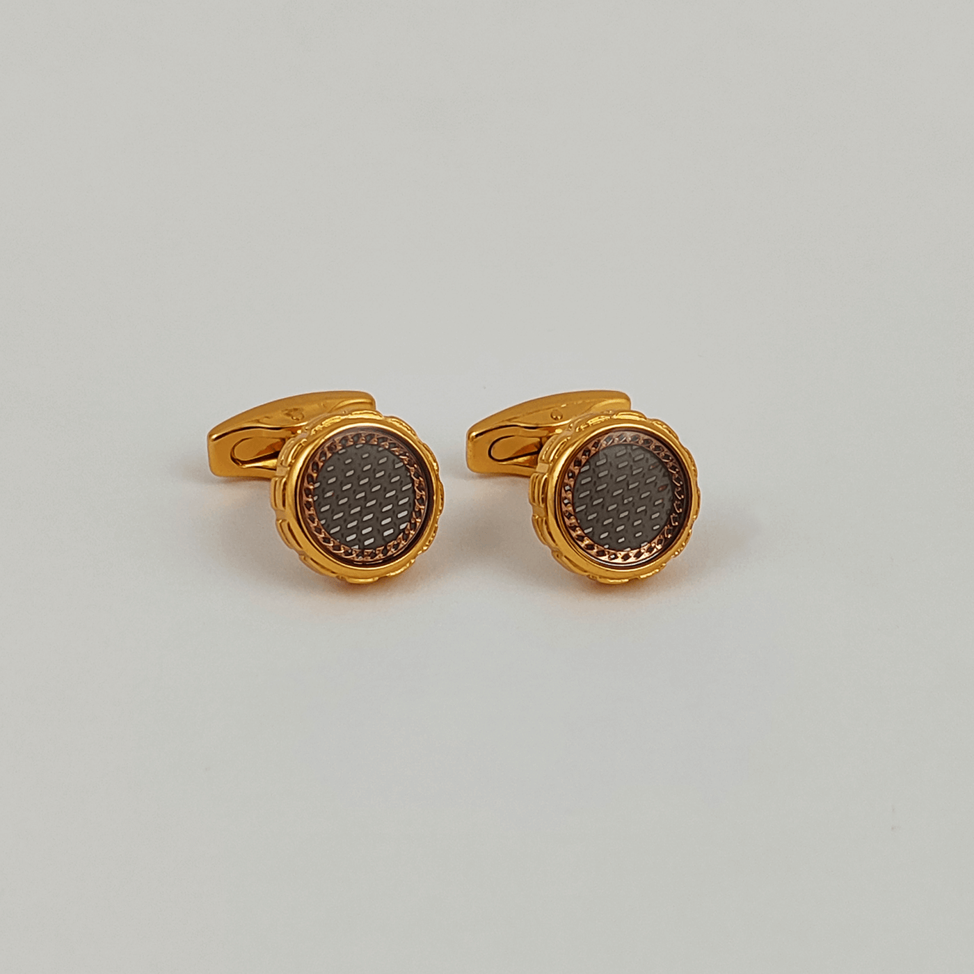 Cufflink 402