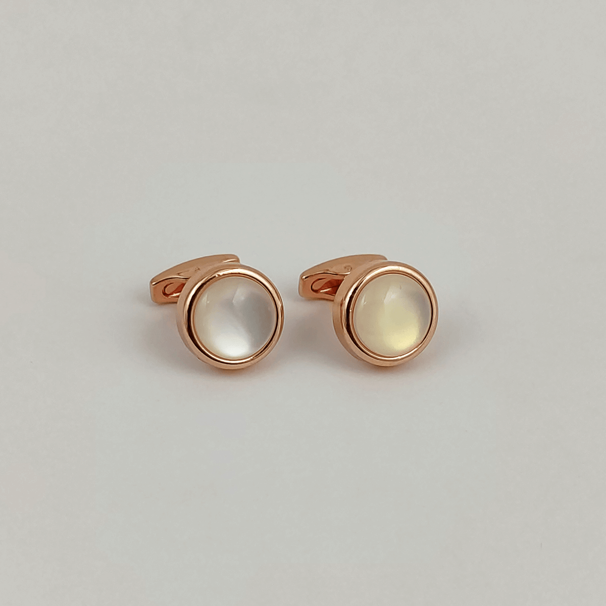 Cufflink 399