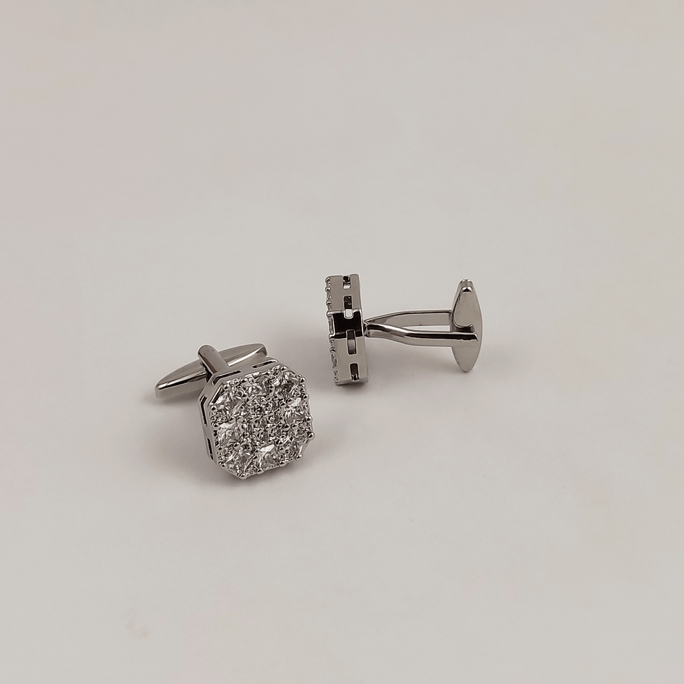 Cufflink 417