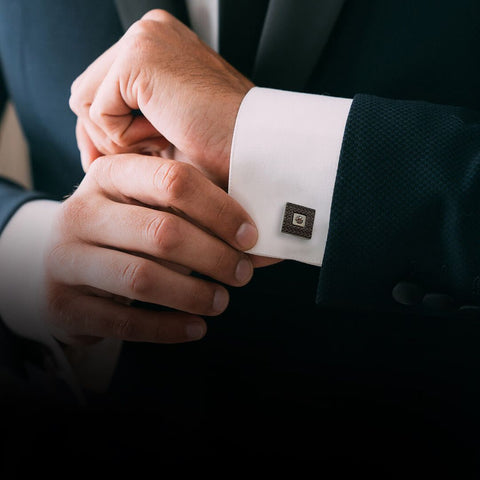 Cufflink 209