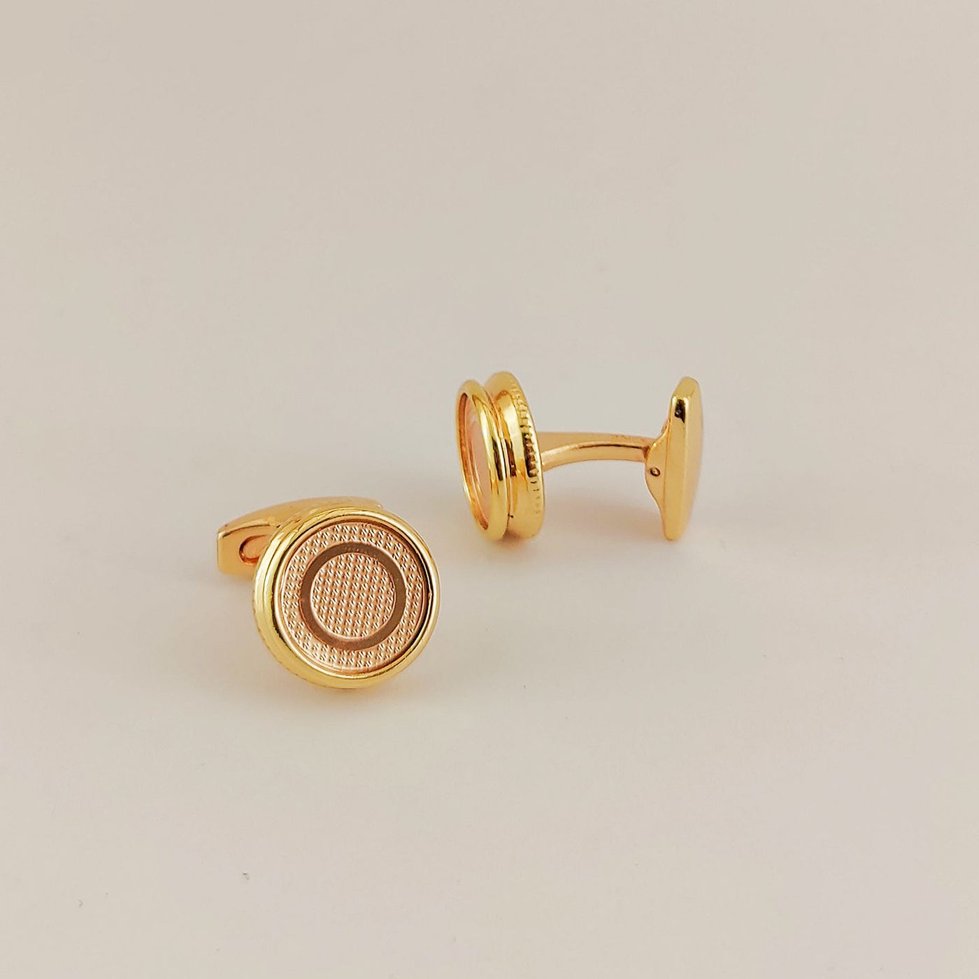 Cufflink 331