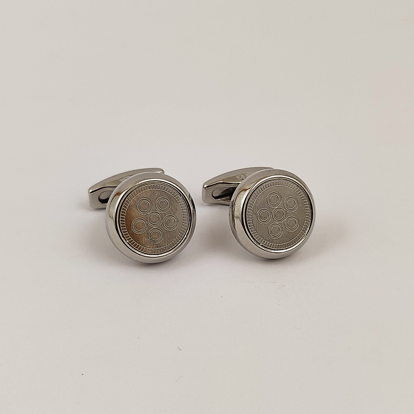 Cufflink 362