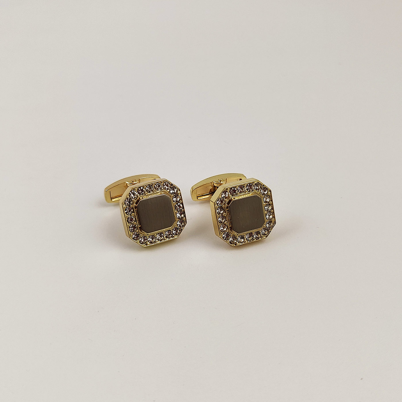 Cufflink 368