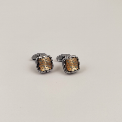 Cufflink 369