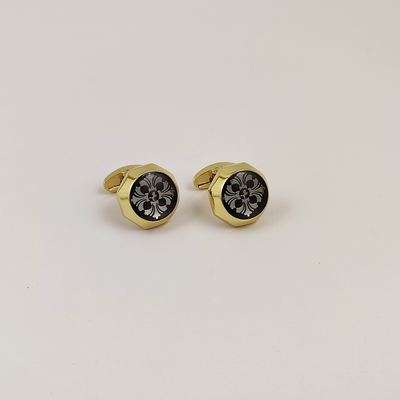 Cufflink 370