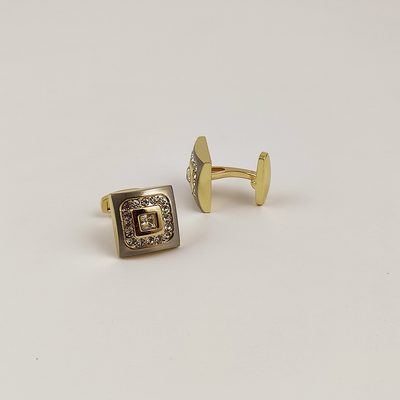 Cufflink 373