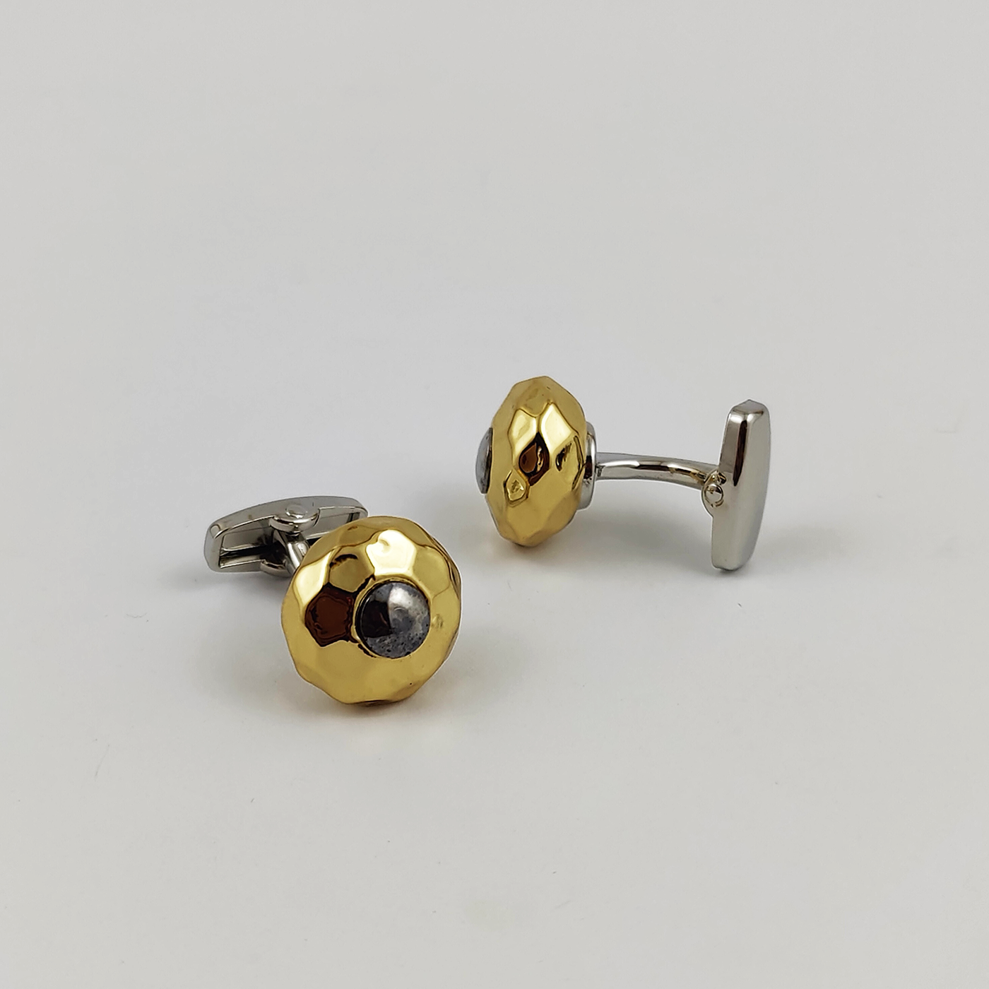 Cufflink 376