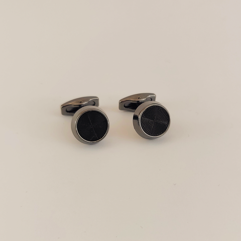 Cufflink 305