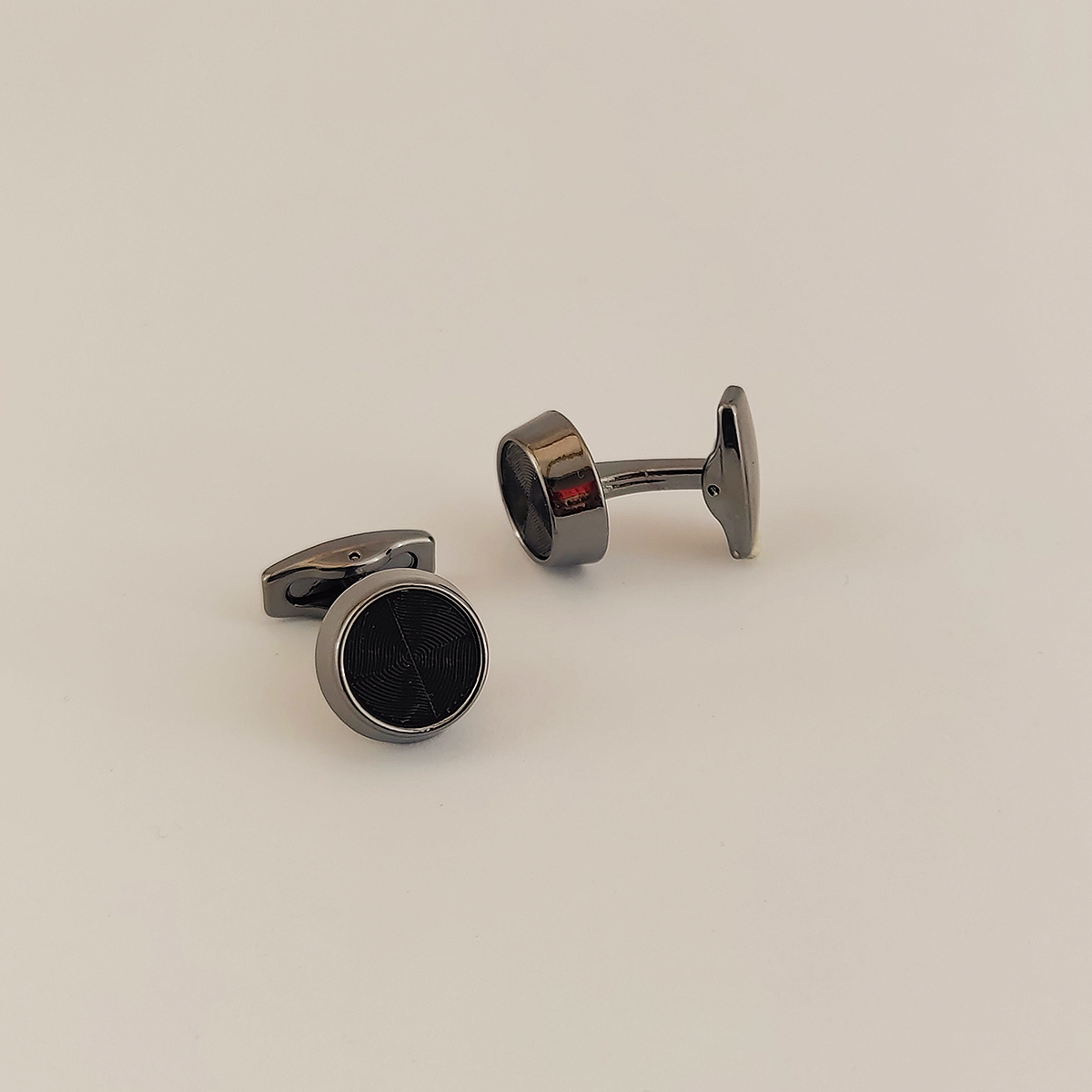 Cufflink 305