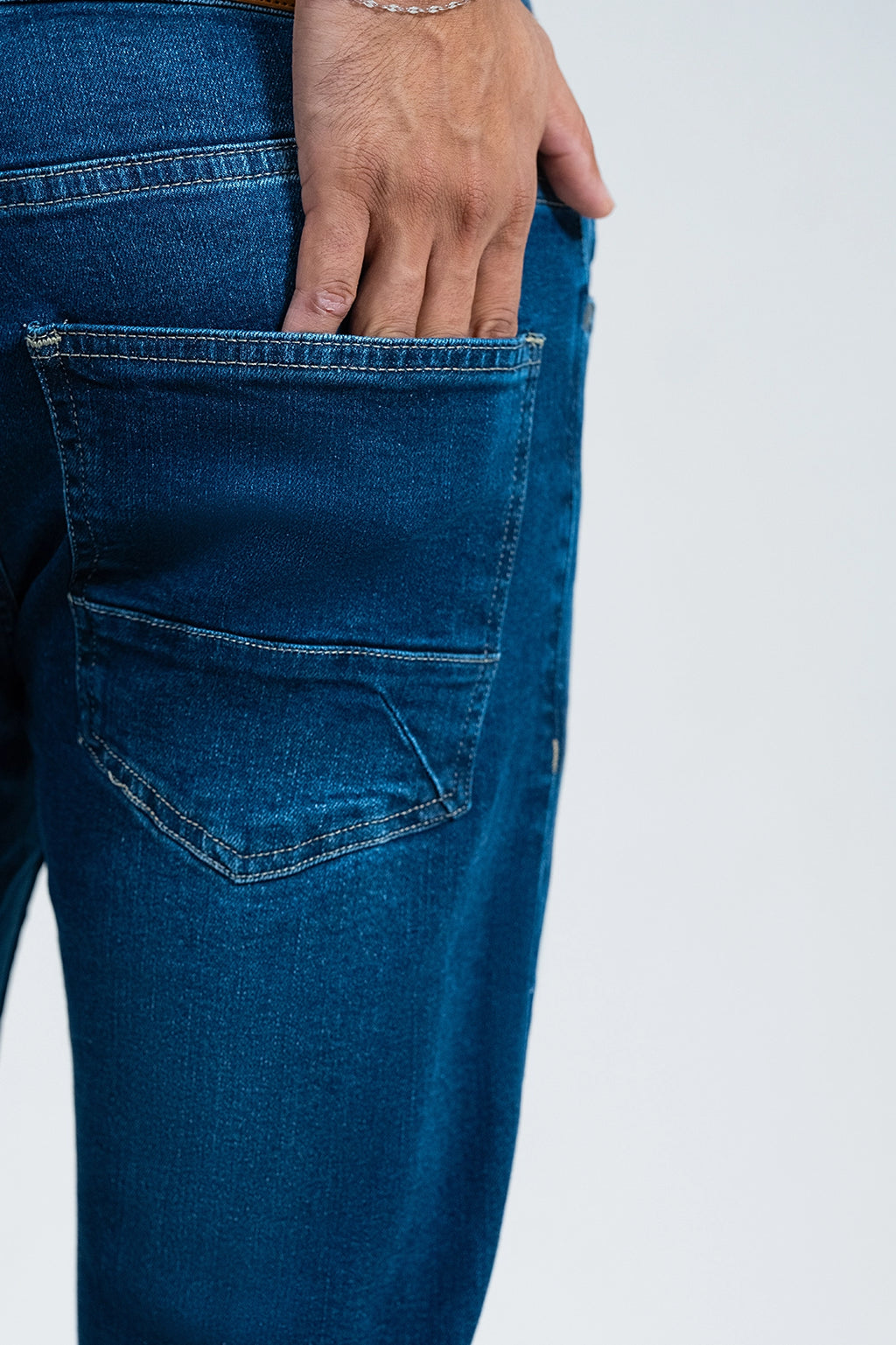 Mid Blue Stretch Denim – Clean Look, Zero Effort | Slim Fit