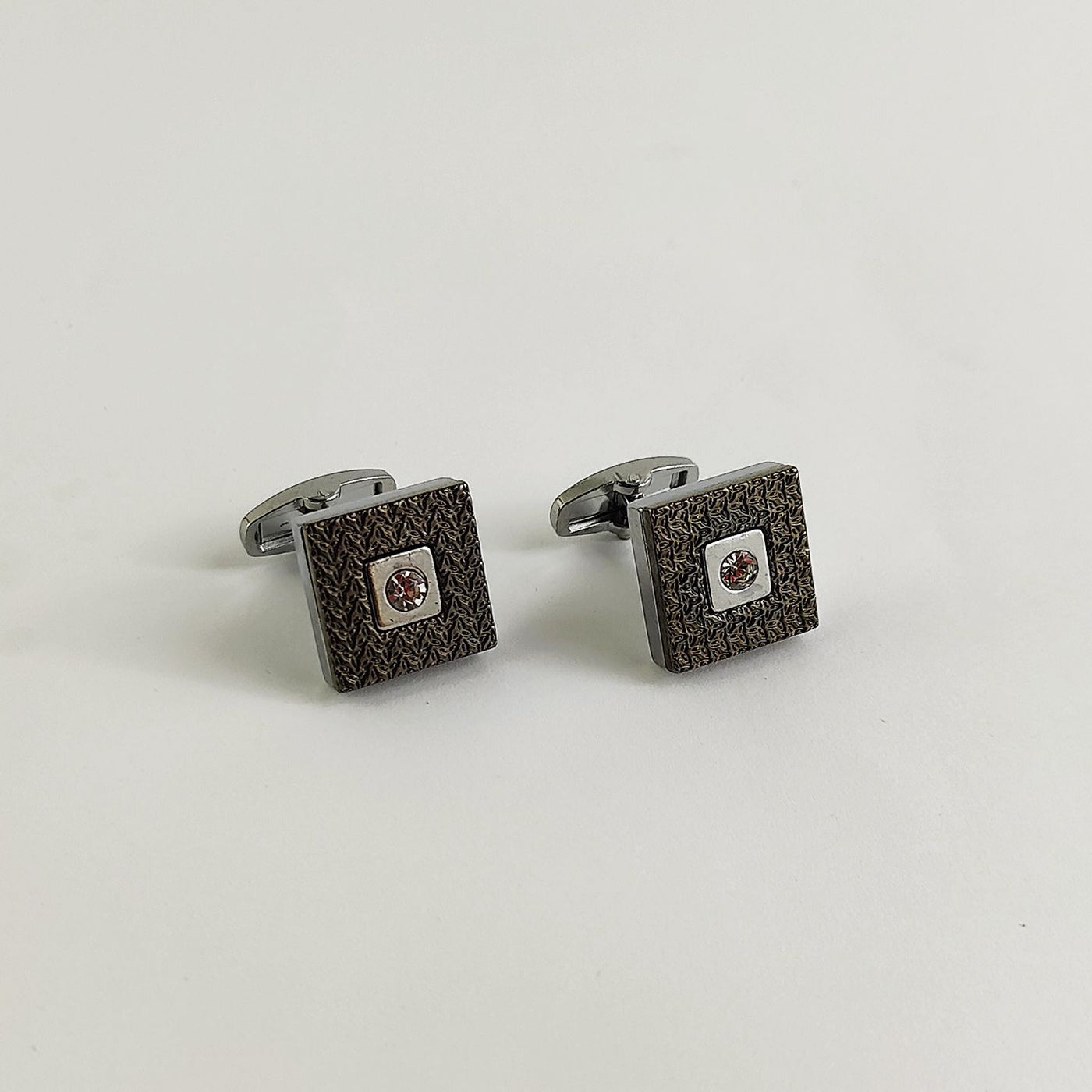 Cufflink 209