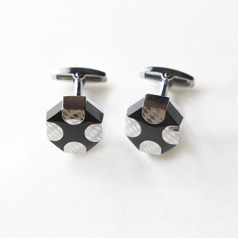 Cufflink 92